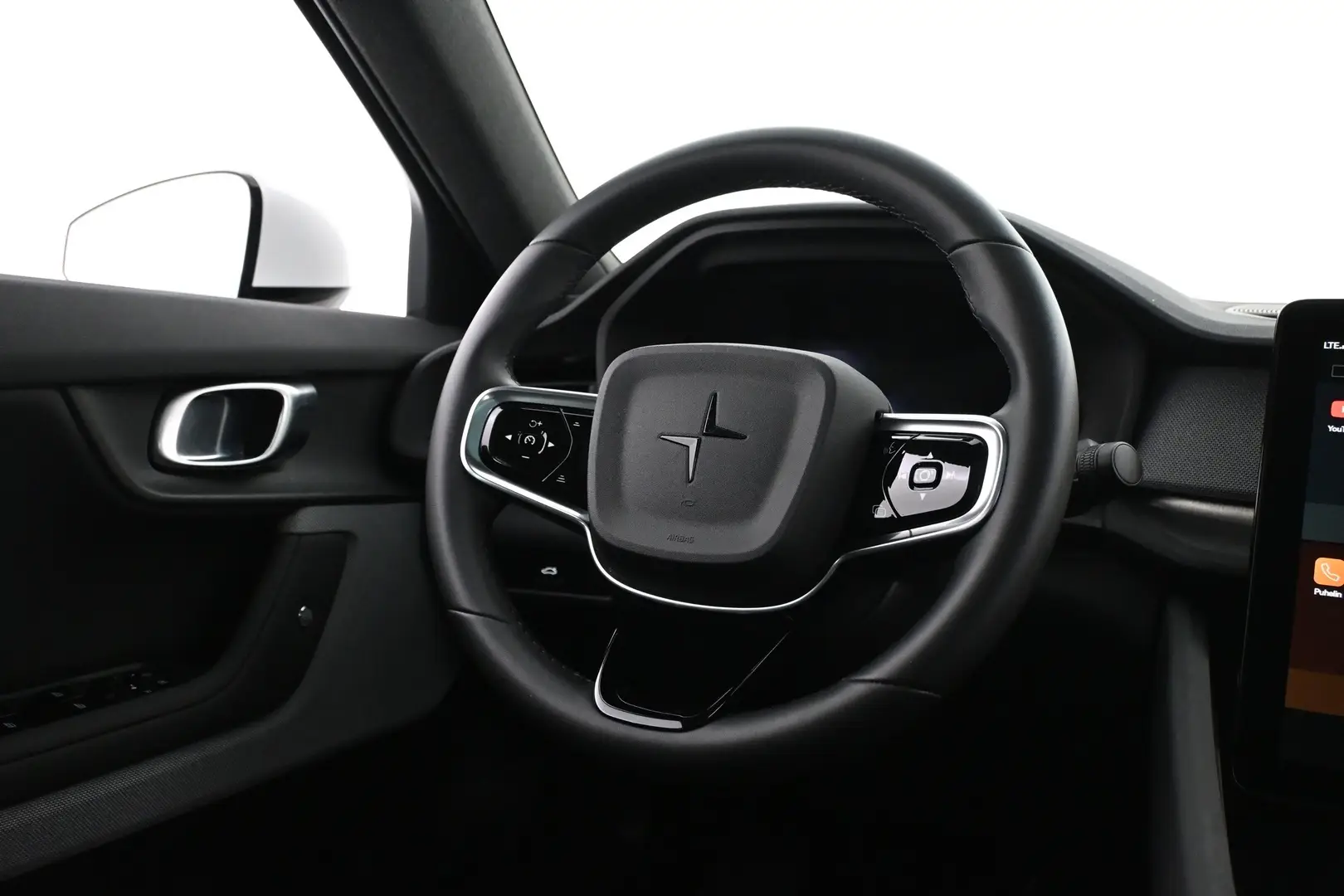 Car Image - VsGpJYWmYrrdjjQEwW49H