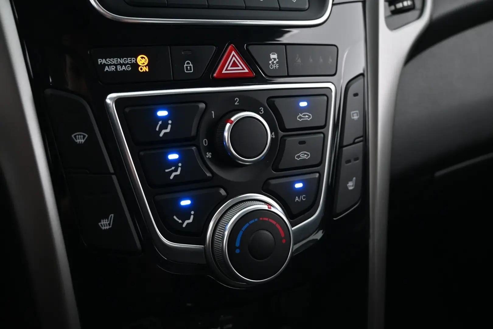 Car Image - 74uA31mwC69ItRJSgbyE29