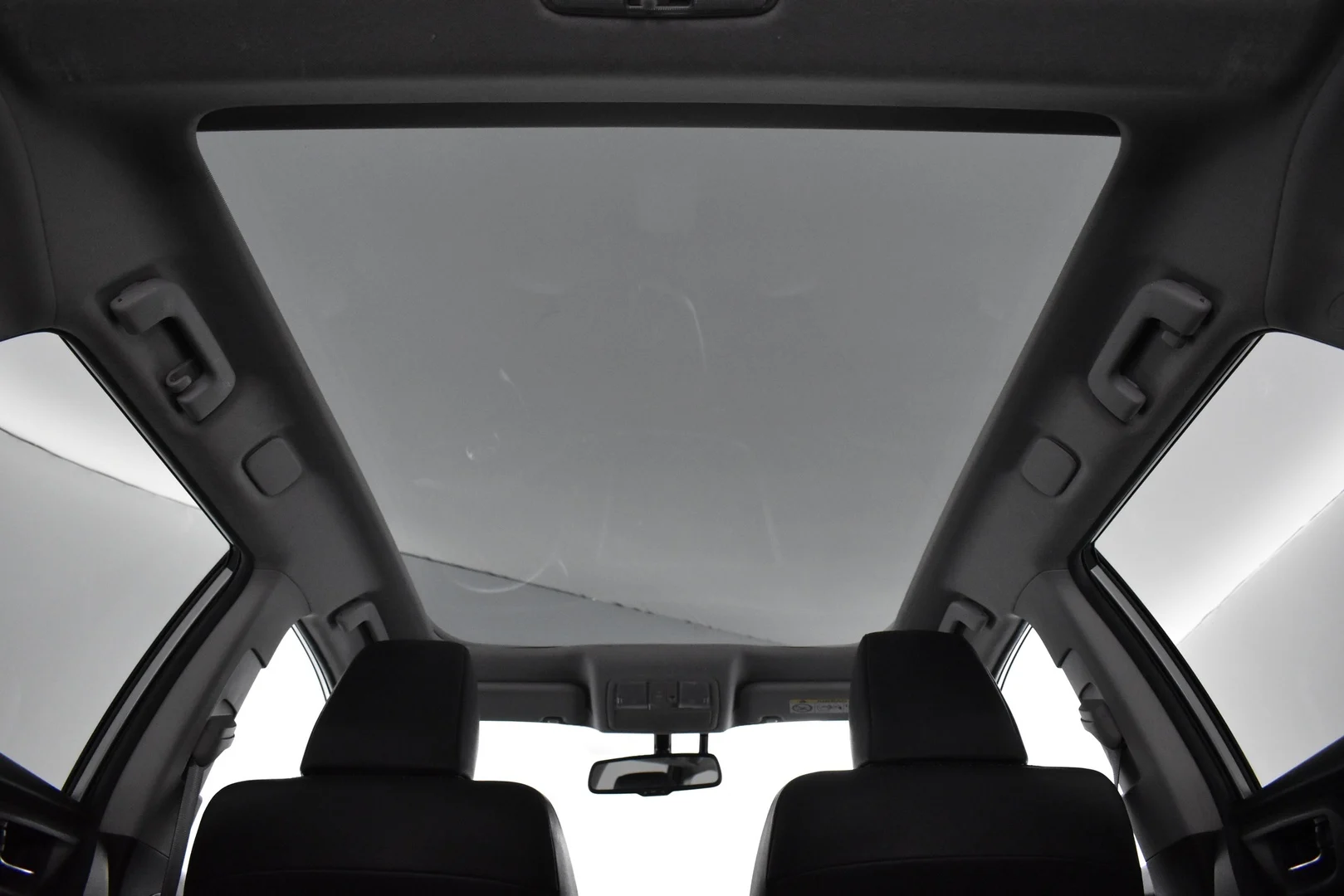 Car Image - 5xqhFfPCgERroUhwdKmFej