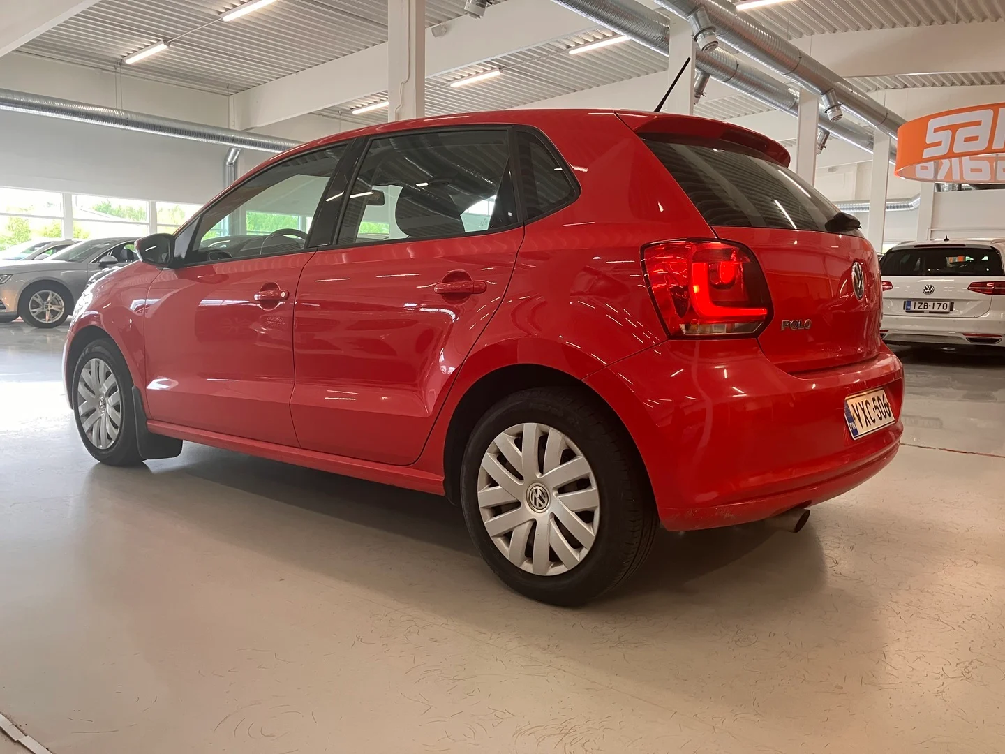Car Image - 6NXF80RHPjjxzy0tOUxutb