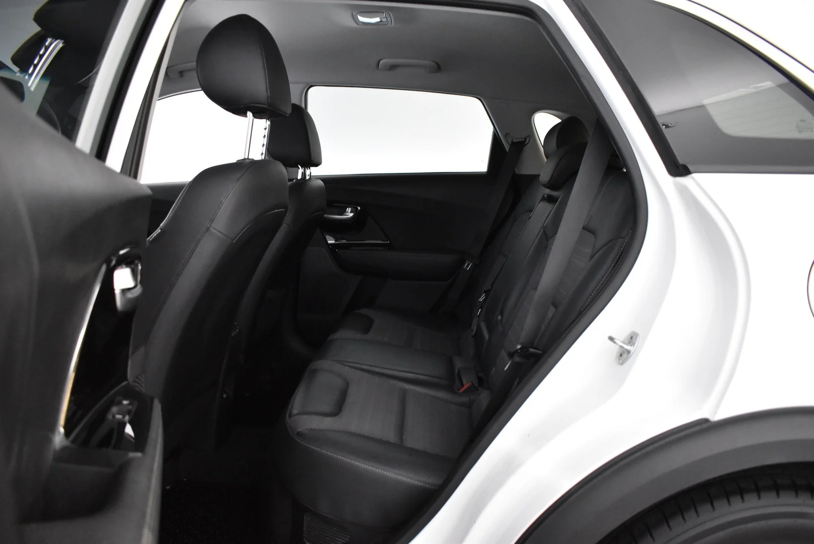 Car Image - 1Eif5s4d5EluTQso3DYCQH