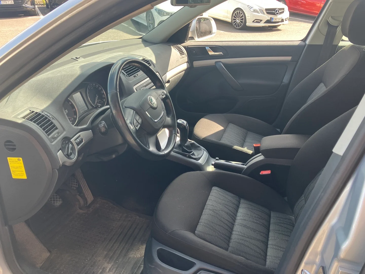 Car Image - 5stNttfri30WSpi3GGxLUg