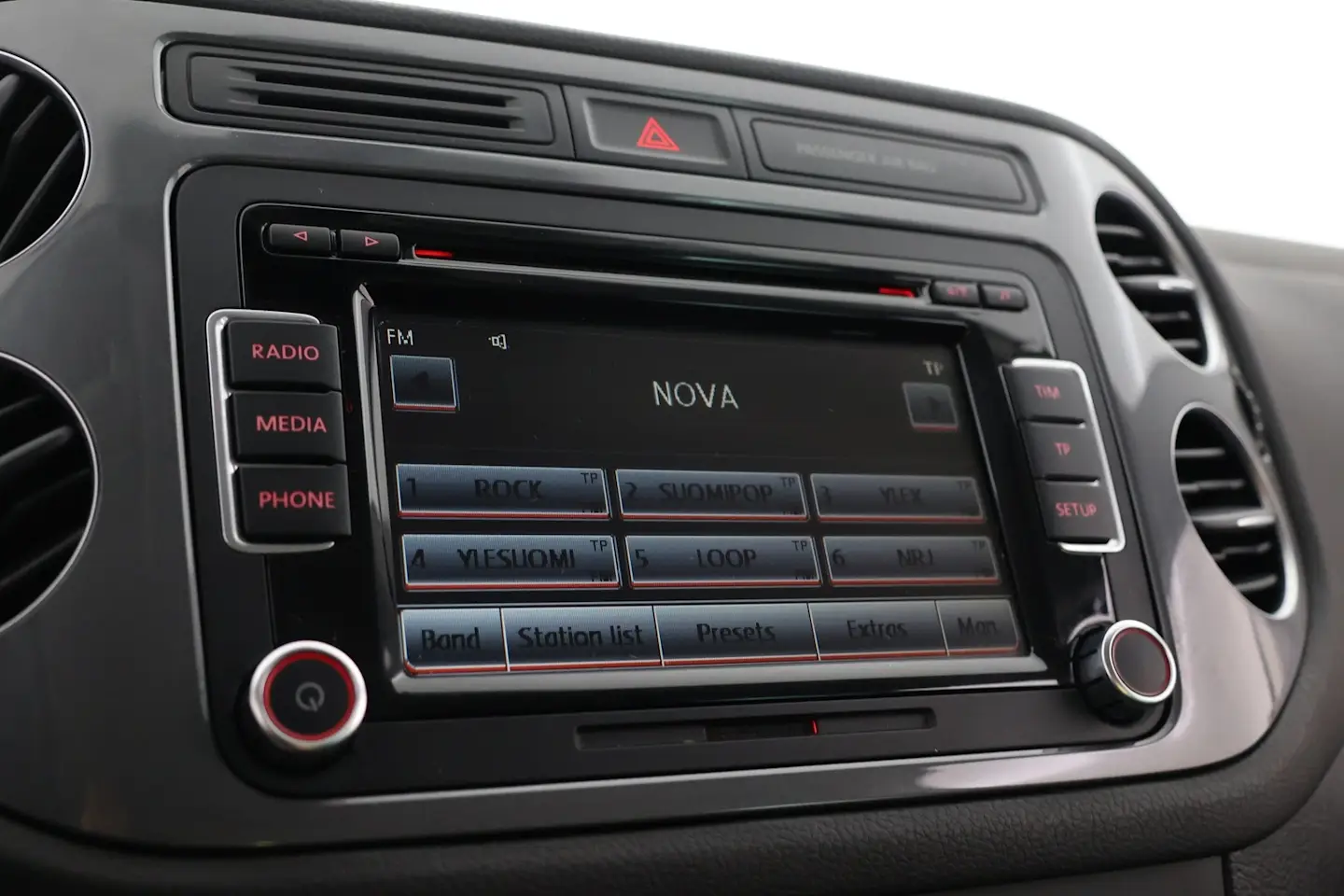 Car Image - 7fLI4SO7NbdkifvpRFW4vW