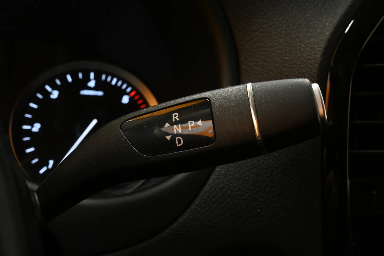 Car Image - 4HzYnRD6zYKN0SsPyLRxxw
