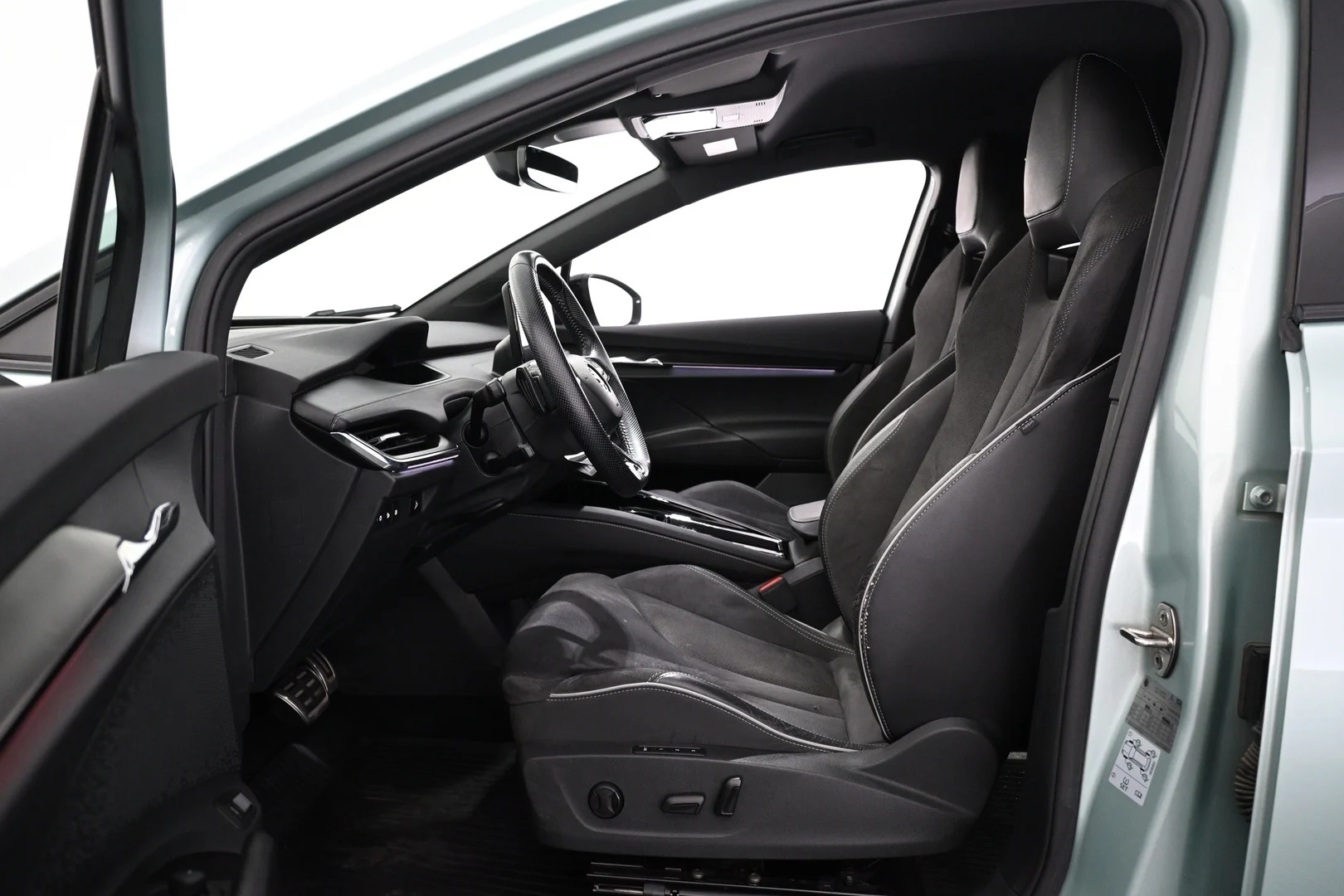 Car Image - 7N0e1pJIrC3EiX1Gpfjpou
