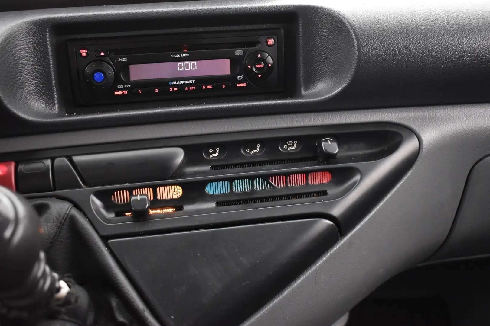 Car Image - 7s9mQolpfW3Kf3Lk1ej2q0