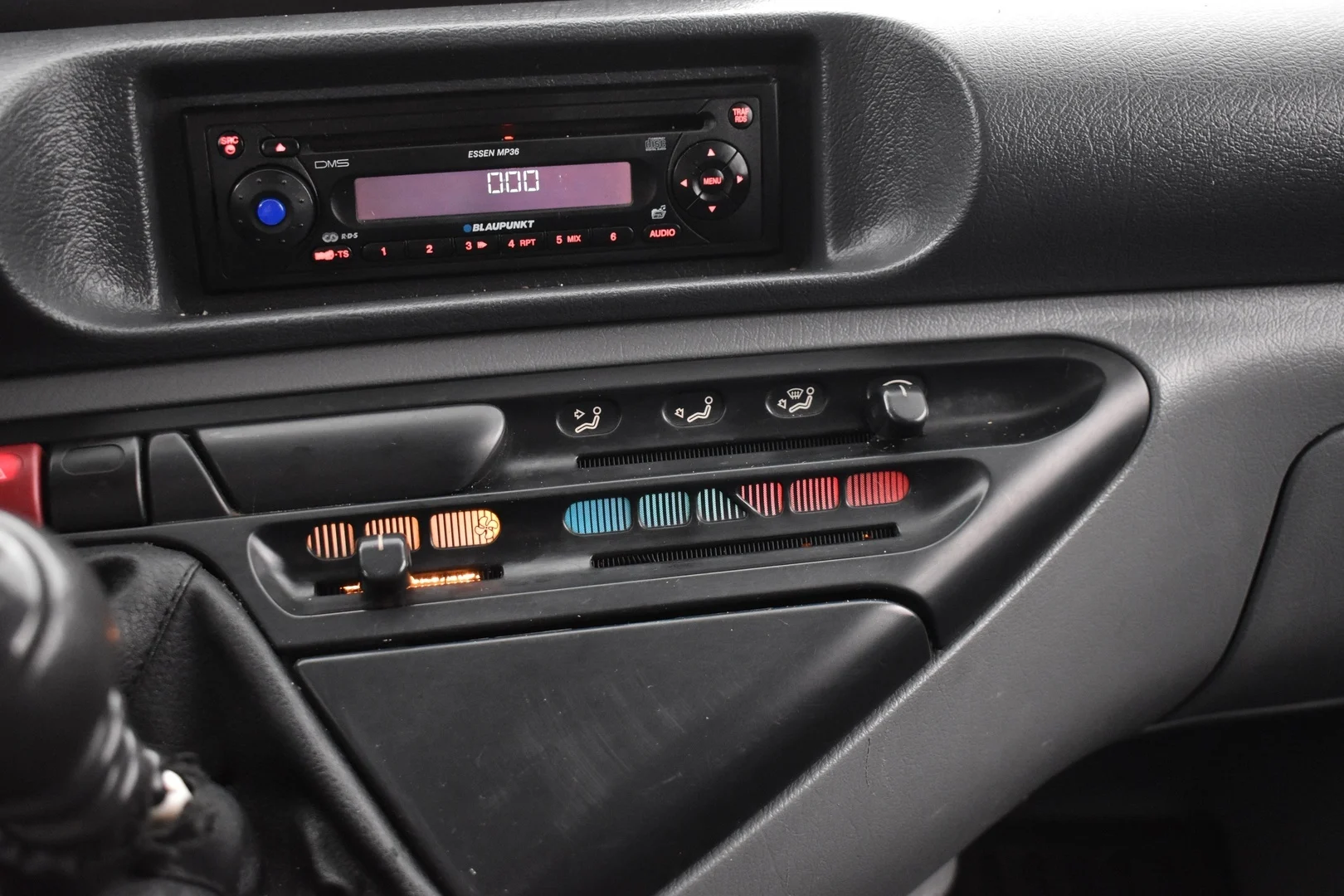 Car Image - 7s9mQolpfW3Kf3Lk1ej2q0