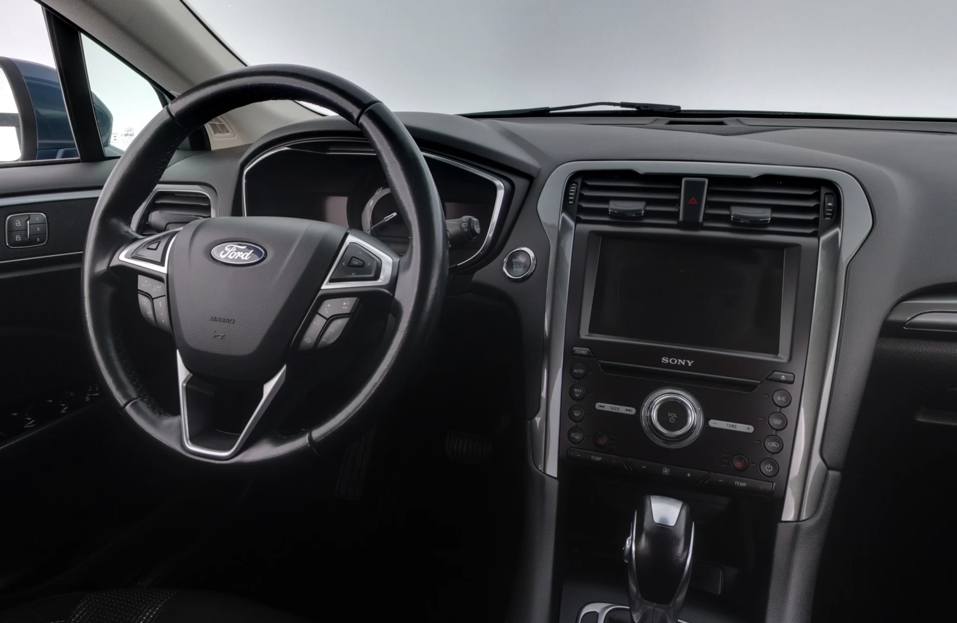 Car Image - 41xNm5eVGZkeySQj1LJCve