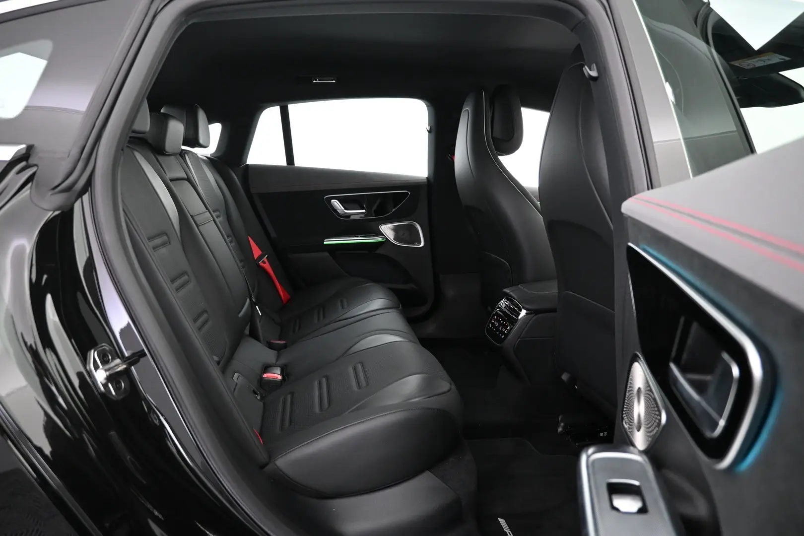 Car Image - 7tN7AoOpuQoHCrWbvqMLU7