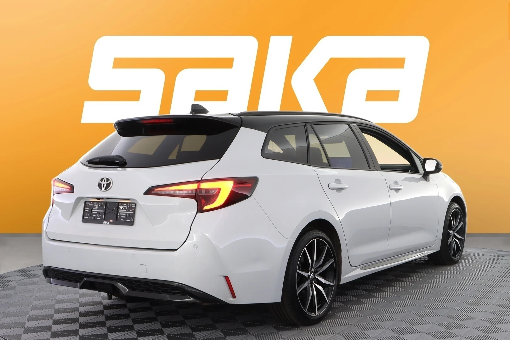 Car Image - 4nOr1Mz6W89DbbWcV50Jq7