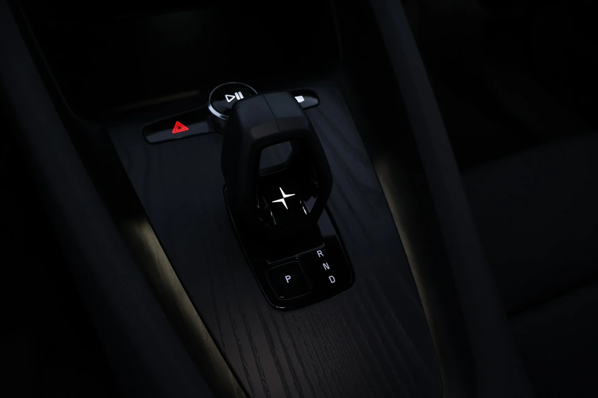 Car Image - 3xau5a4zFObnhe6iOqcox5