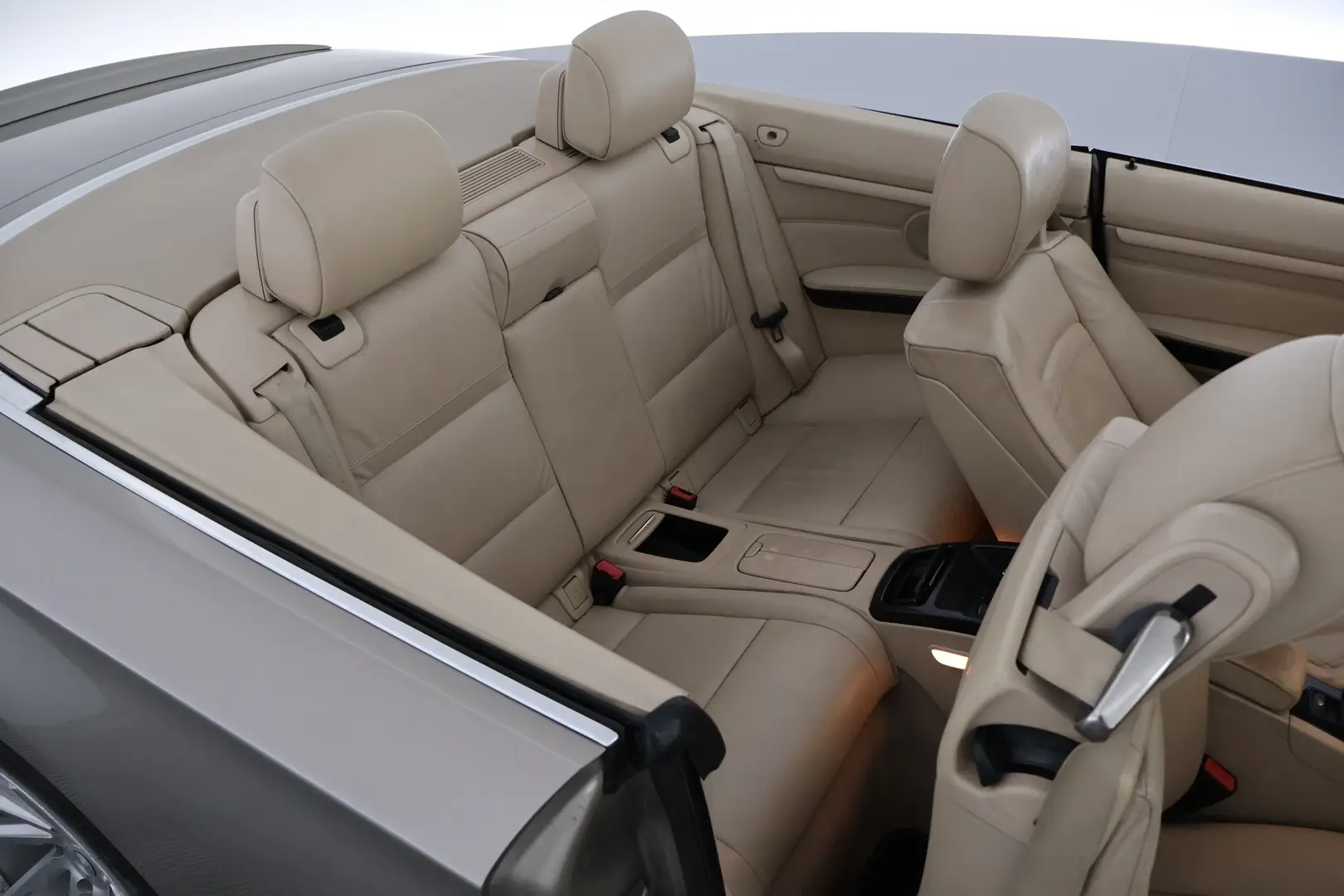 Car Image - 3PcIU9UvUGICubB2lttuX3