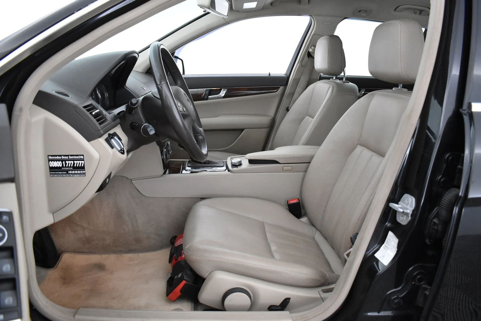 Car Image - 6jVhXgRvIaKZU8L93lkJ1M