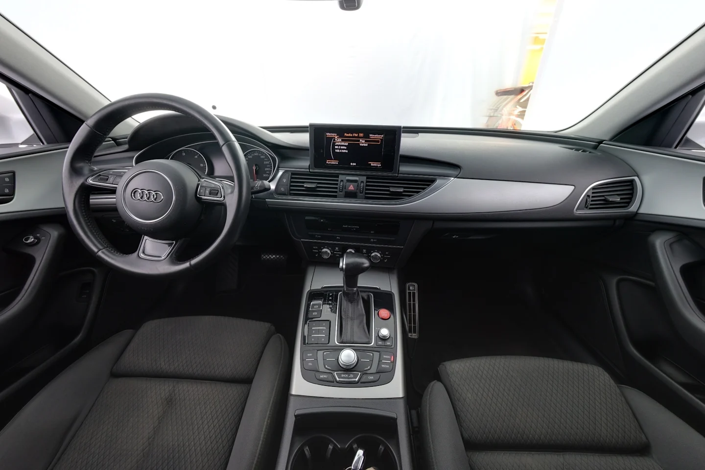 Car Image - 5fEyxNKBZ3o1Ebz3iD7k3B