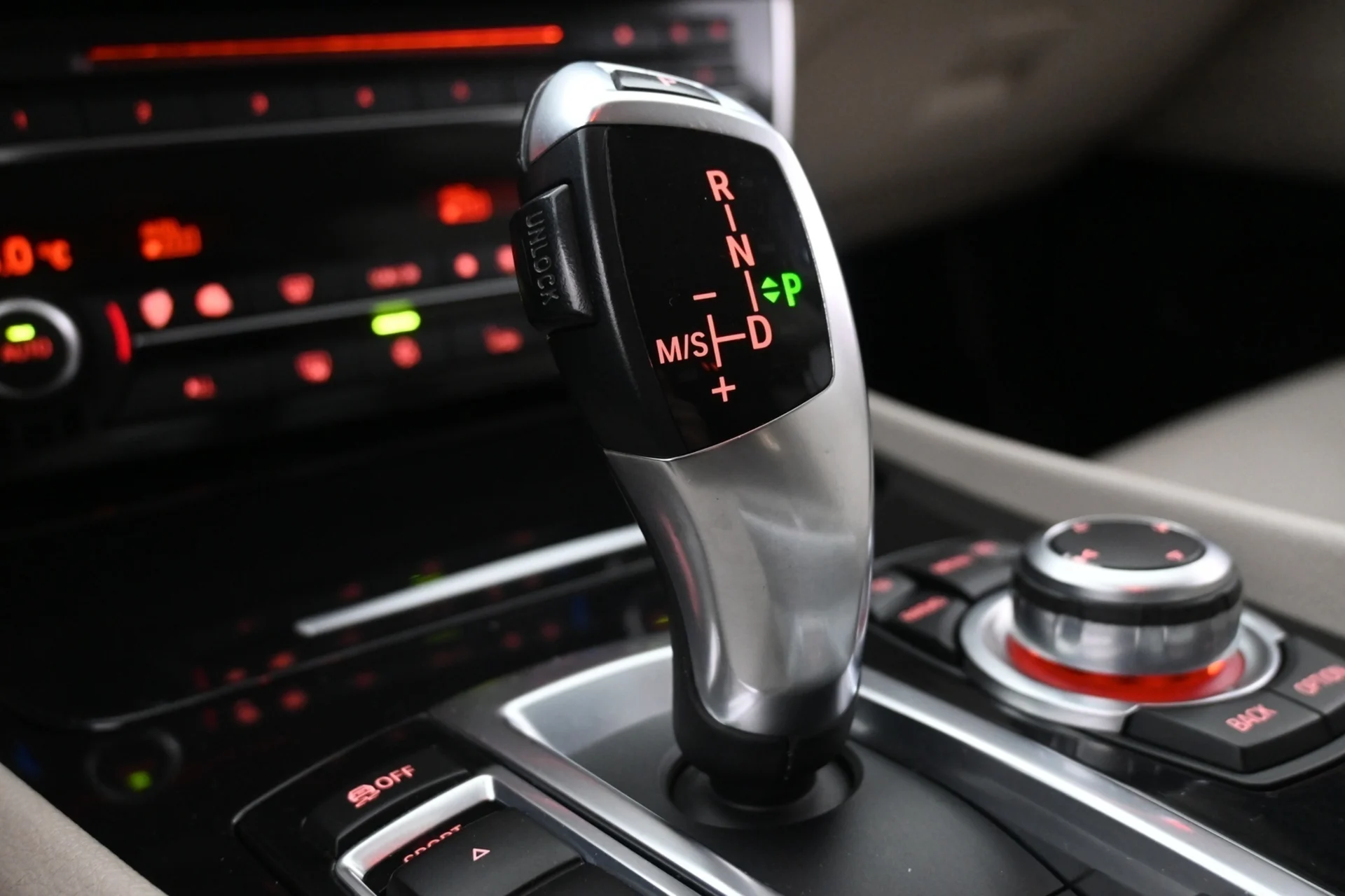 Car Image - 6Qf41vIDg2UtCgpN4zBA1L