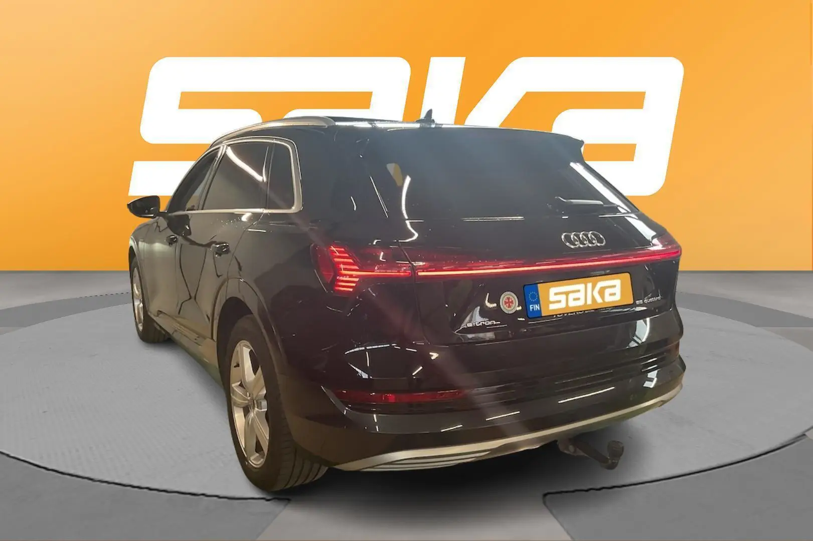 Car Image - 5WZjNeMiRmdshnk3VSd7vY