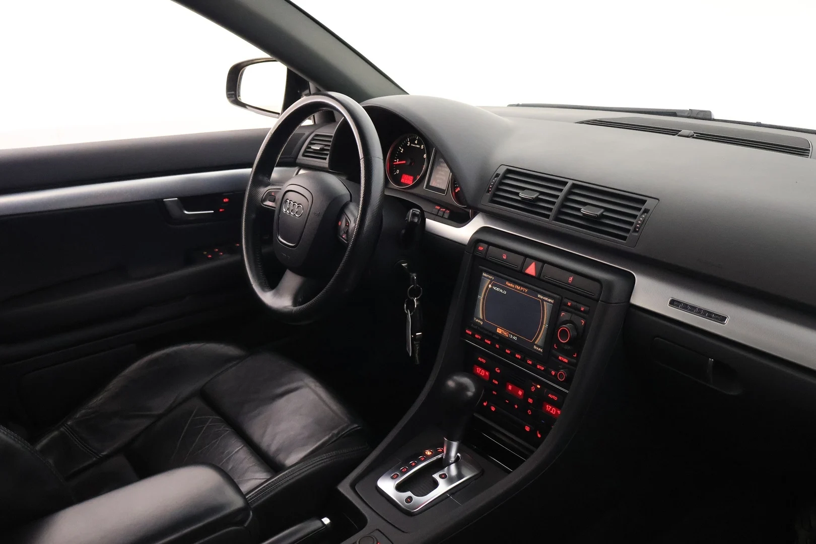 Car Image - 5h3MBOPGwTpGnFZCUZB6m9