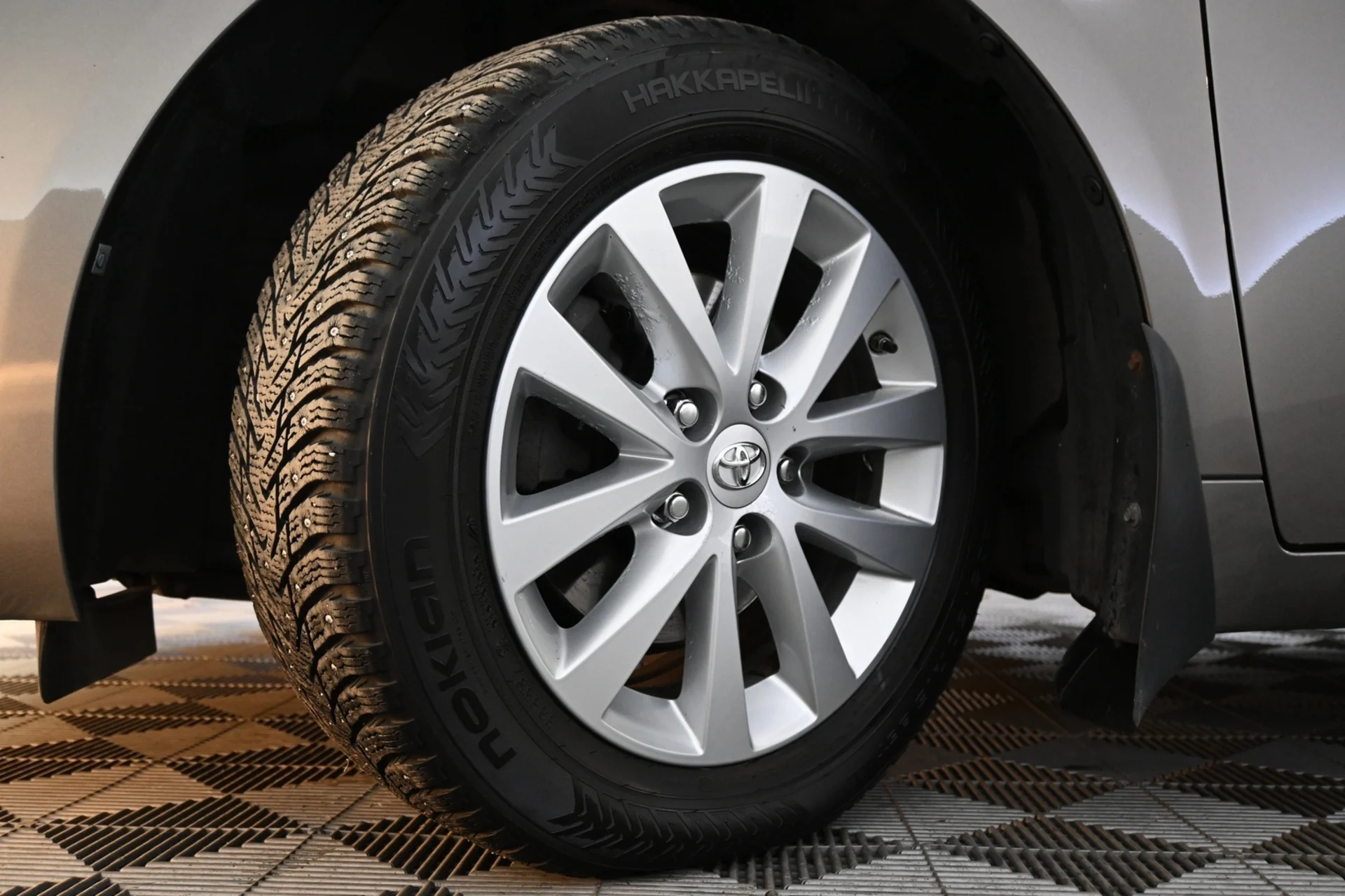 Car Image - 1rOoutd0ppliUNlST1vjis