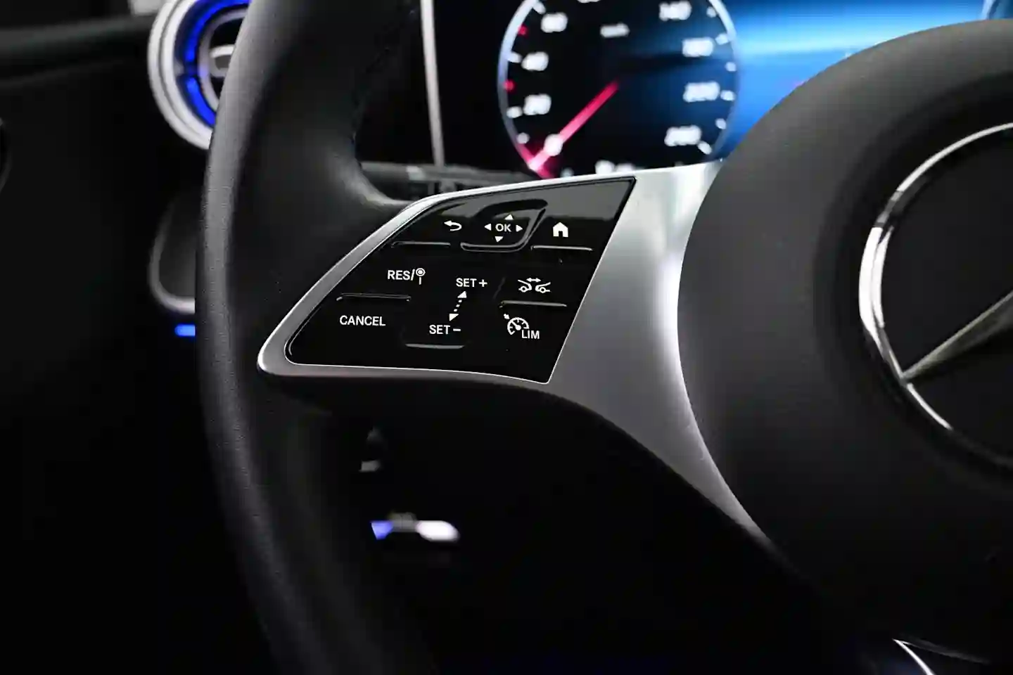 Car Image - 2uu31yfomFCju8B97pzJ8a