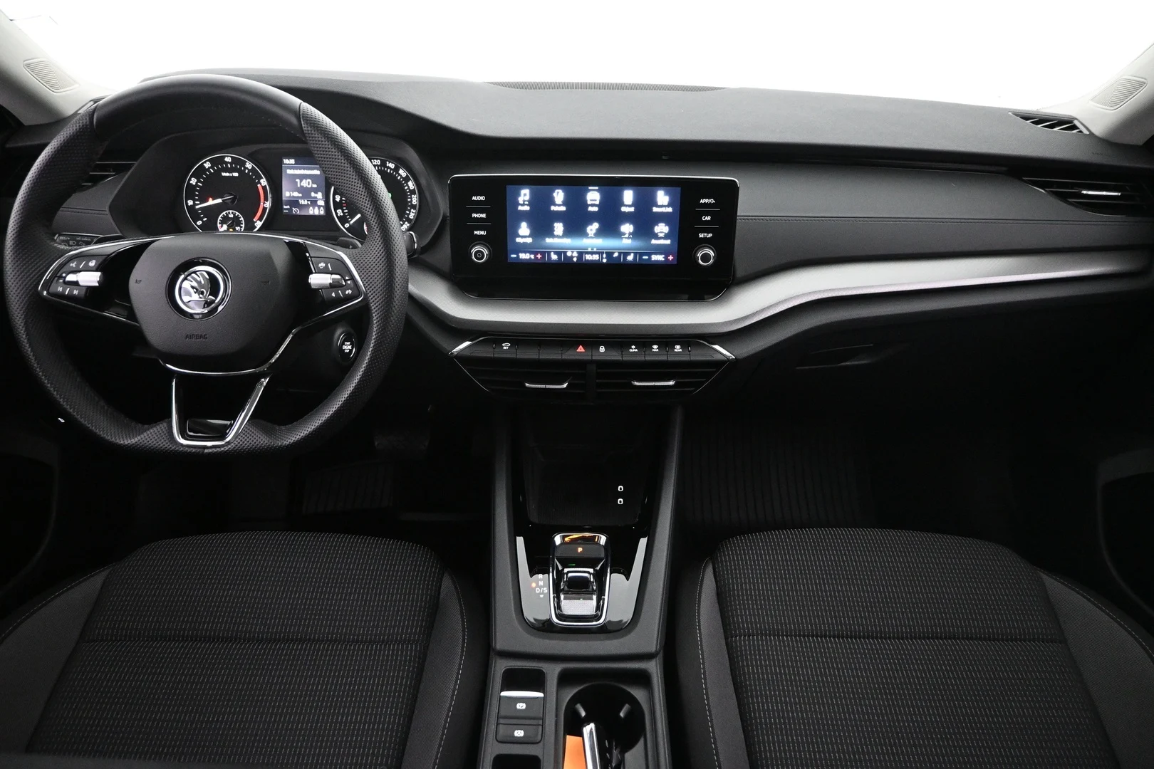 Car Image - ZvBF7LNEptzvqFN4ryolx