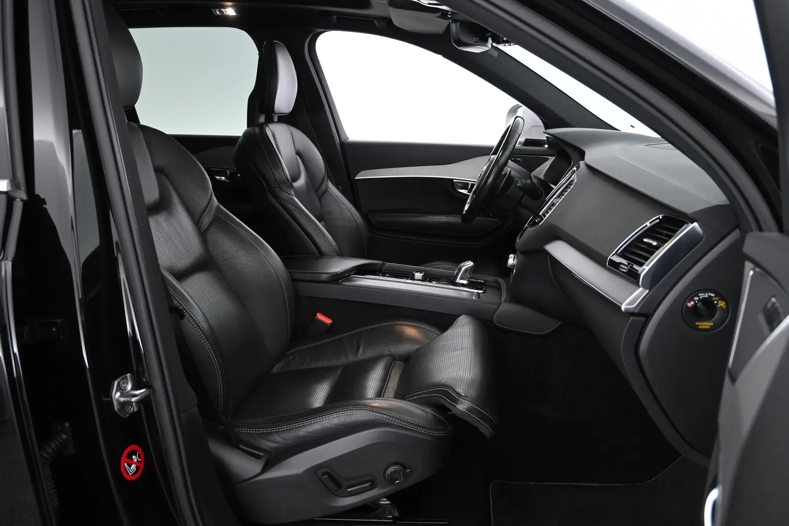 Car Image - 2SsgJc5xlq2Uqx61A9revj