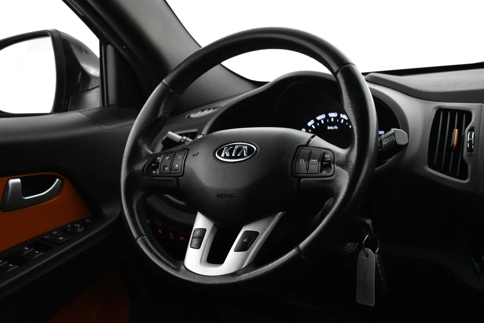Car Image - 3cIGVW1MdnRSsa0MjfPTLx