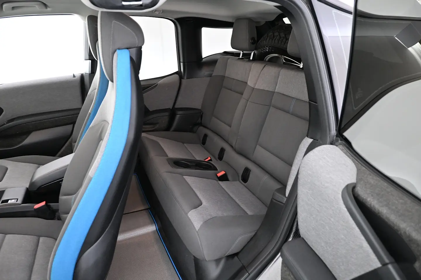 Car Image - 5O0oIB1f76HX5tRnqiEFp3