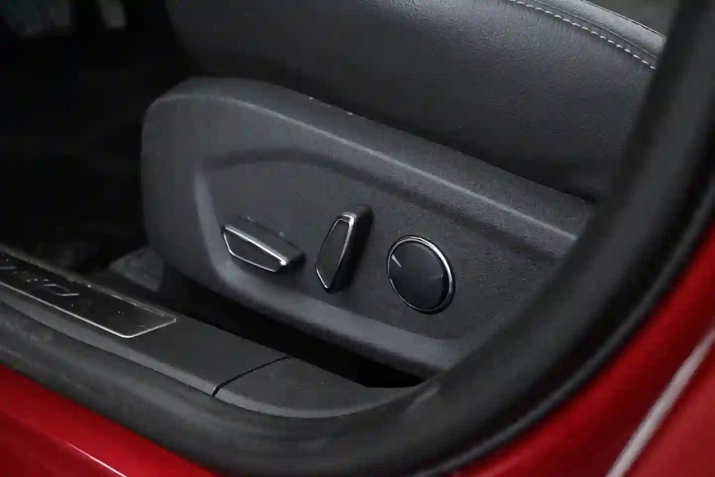 Car Image - 1uRwjAHyKjulF2GY7fdbi7