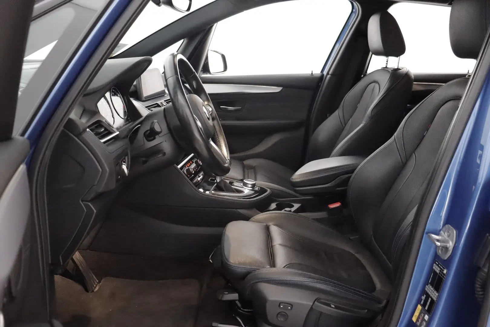 Car Image - 6VKktYSV7ZhGqmeVr3u9y8