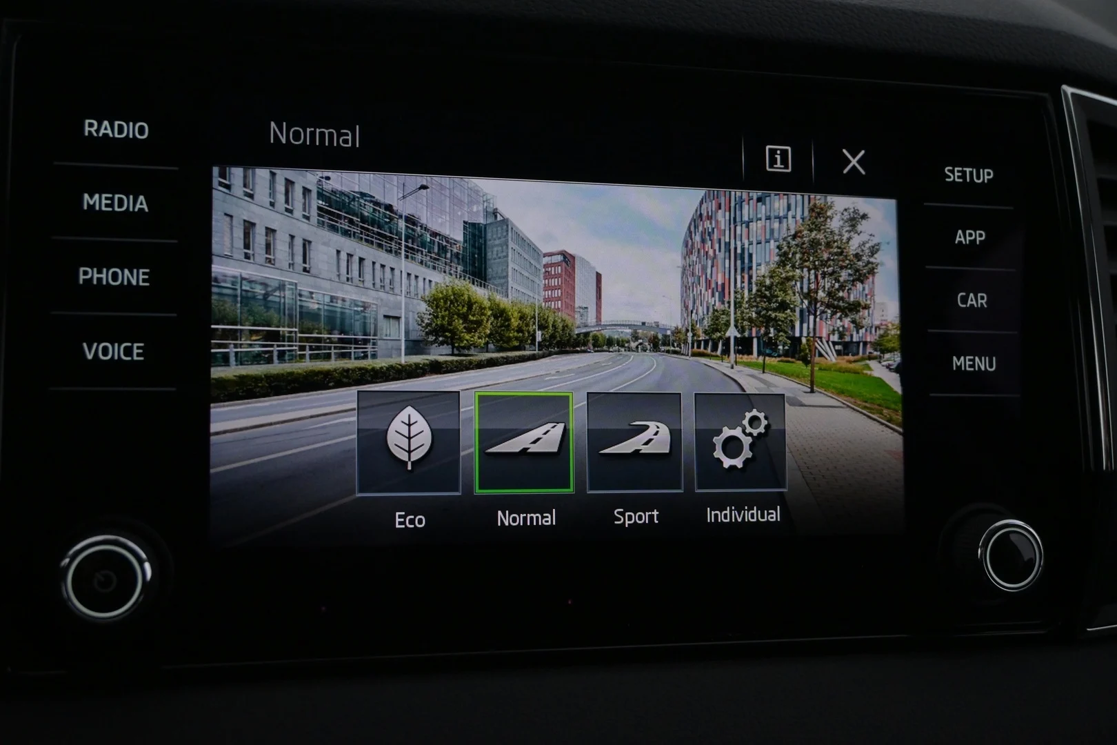 Car Image - 2qalZVL2Mkn3Q2xyREPto1