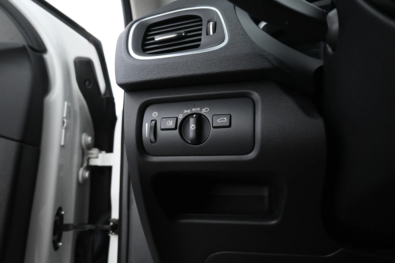 Car Image - 7vkL1qsrovnOFIb400qF0B