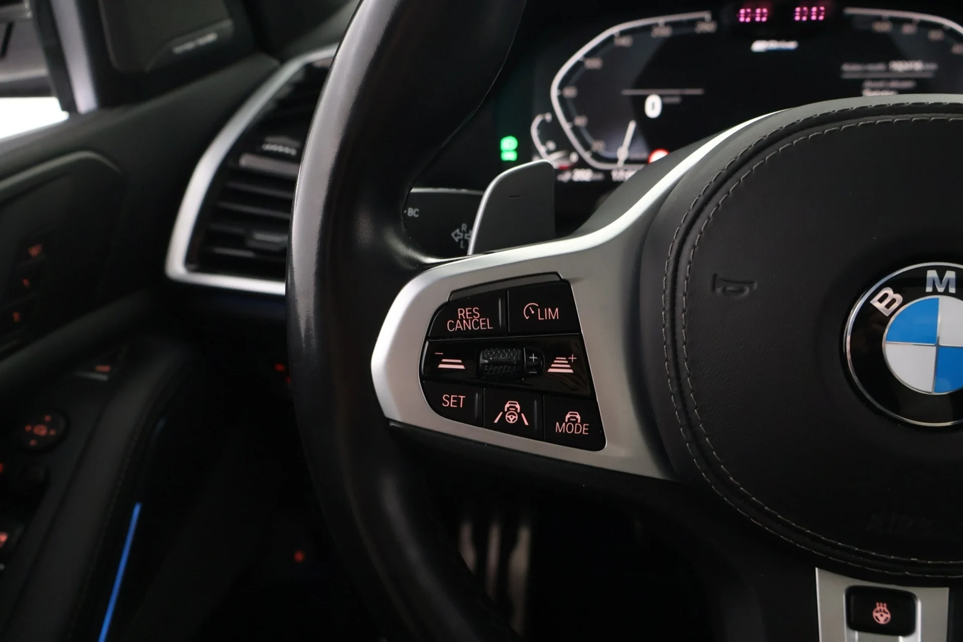 Car Image - 30CvufIx3IszXFDJbmThmN