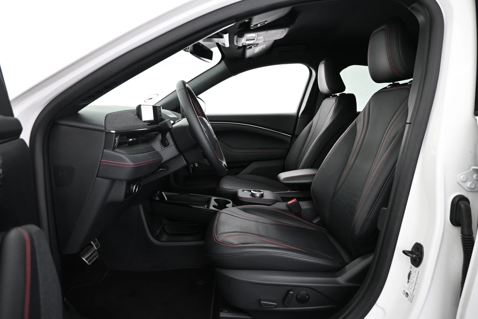 Car Image - 5thKNZfn6MFzLohBMtrvju
