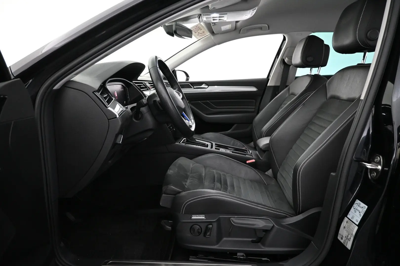 Car Image - 17H1IFKtL79SFXnU4uwju2