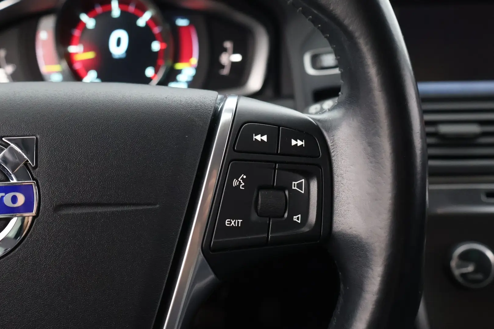 Car Image - 1nrhRW8RndTgpIP060AfcG