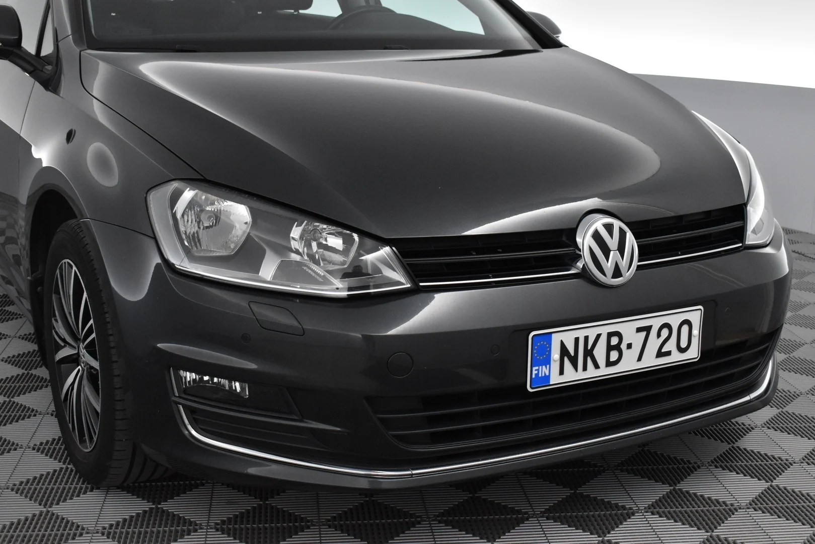 Car Image - 5ArElhHCPkGpwH7IYkqz7G