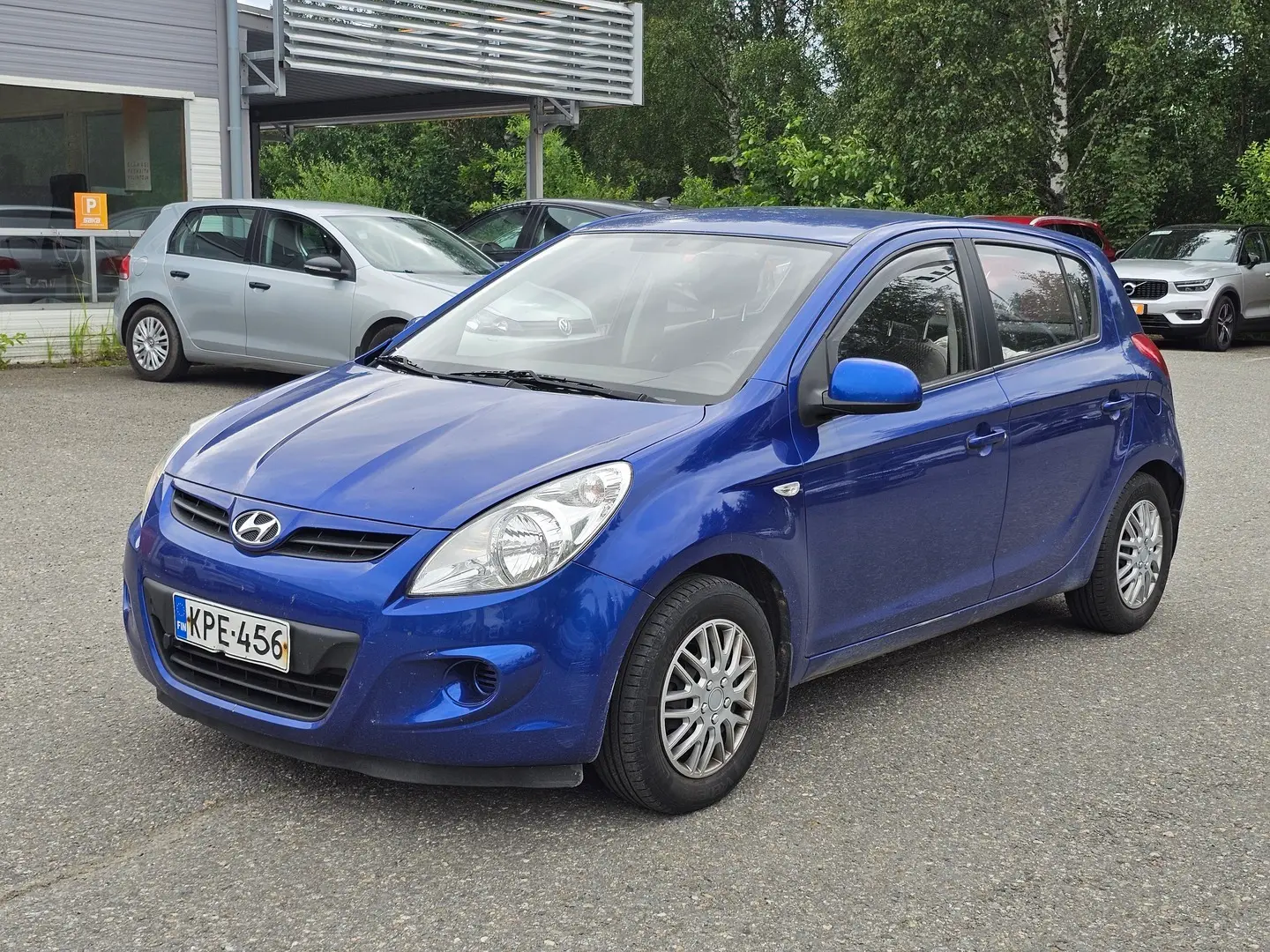 Car Image - 4Zg9pjDRYFOQXWDxy0I67u