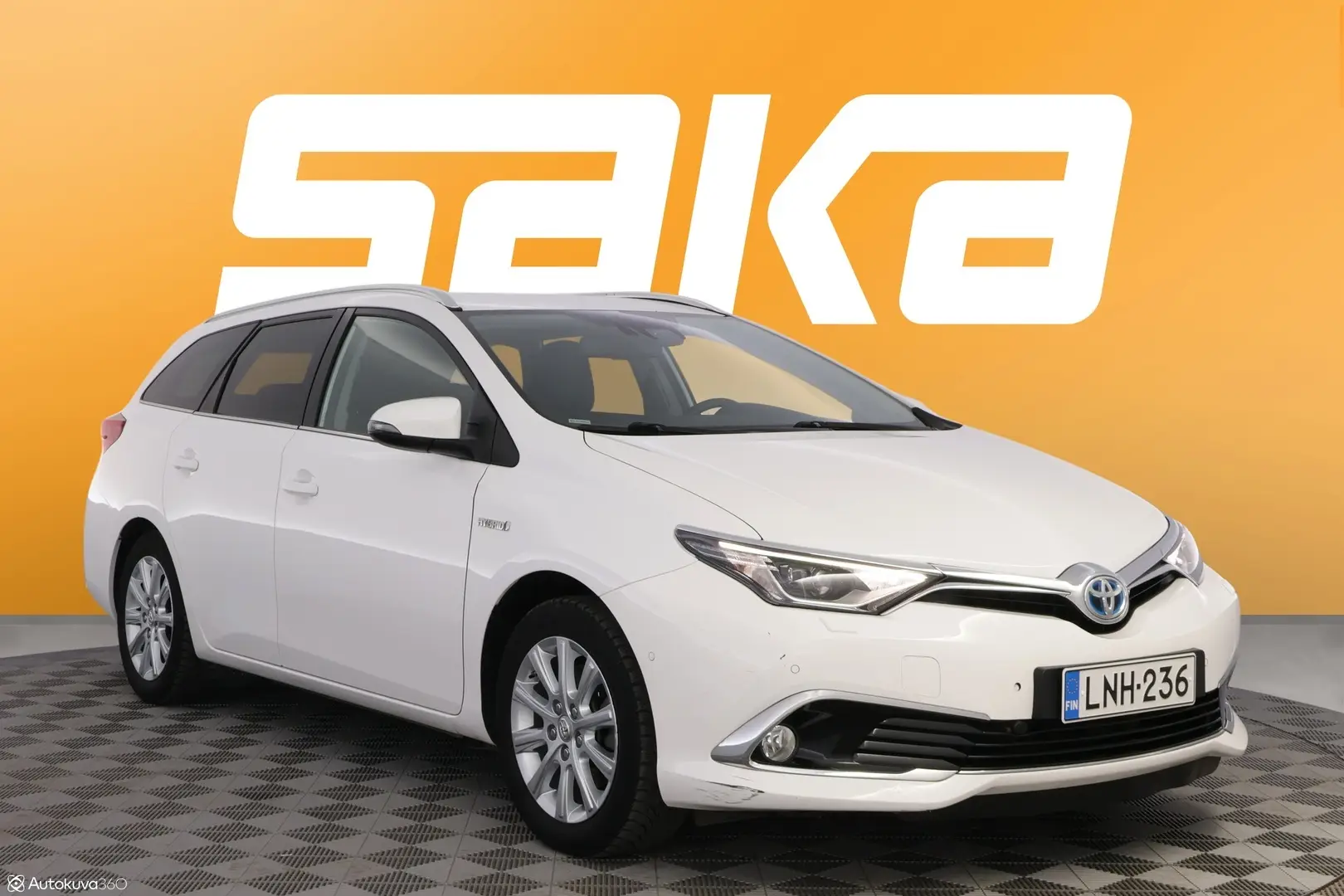 Car Image - 716sLpc6D9aXnenV5L3NyL