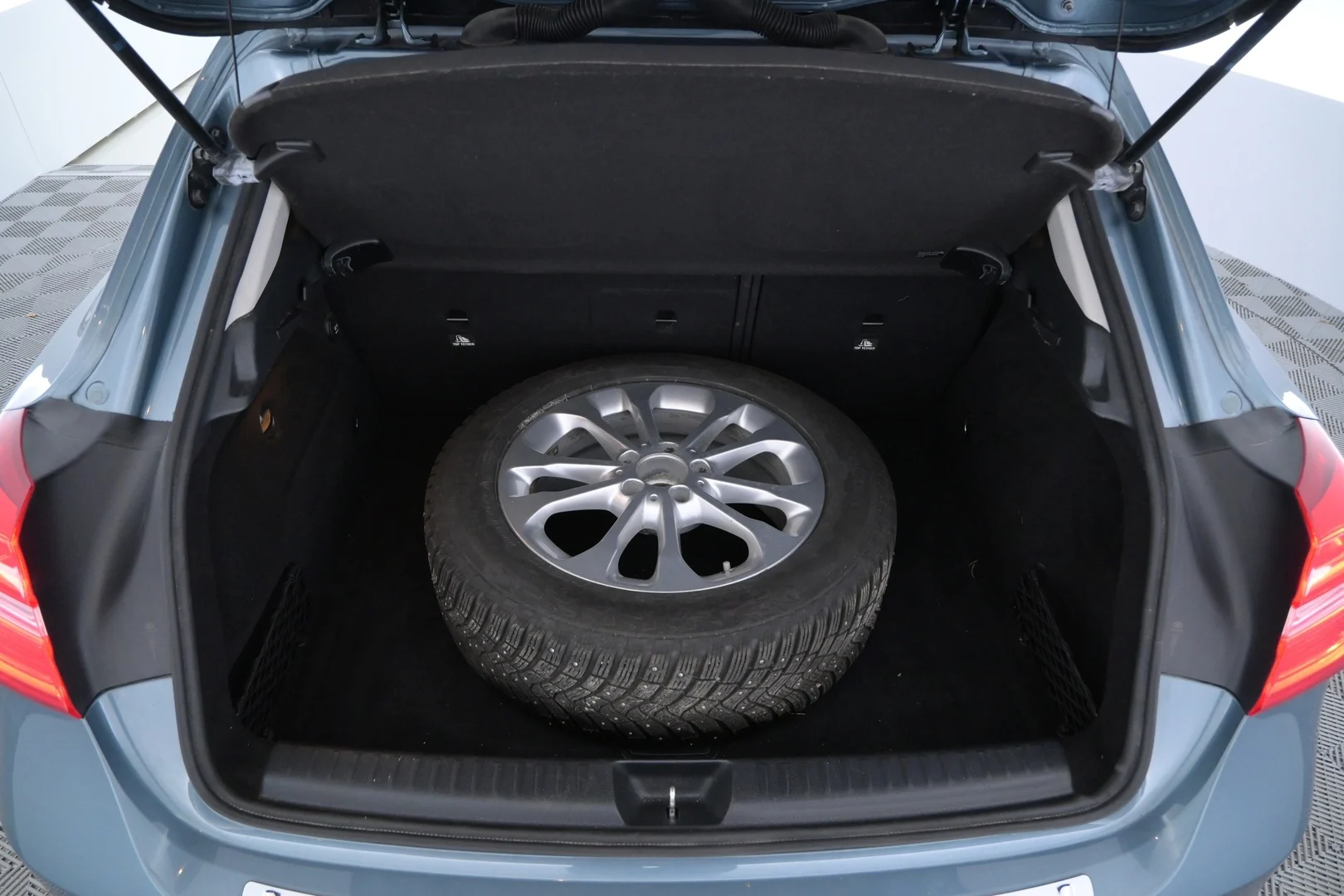 Car Image - 6qtzmonDKsbvinOuZjIoQG