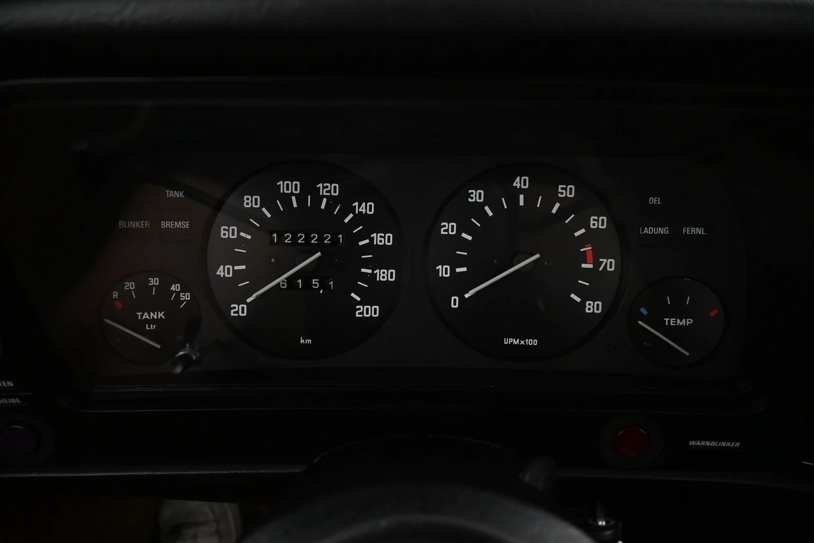 Car Image - AFJxym6NHzRxg67S3mtu0
