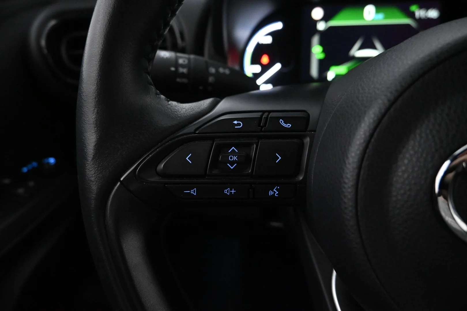 Car Image - 6NsrV7yIyeBMpQc68k6kxD