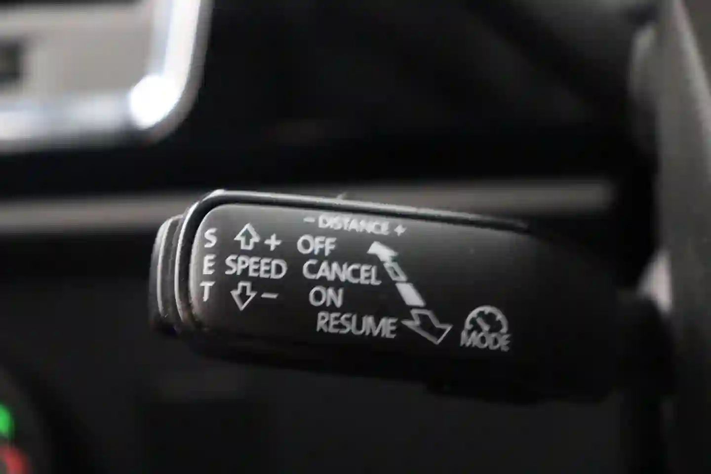 Car Image - 2b2TSoeHZ6GgCx4u3k4nSO