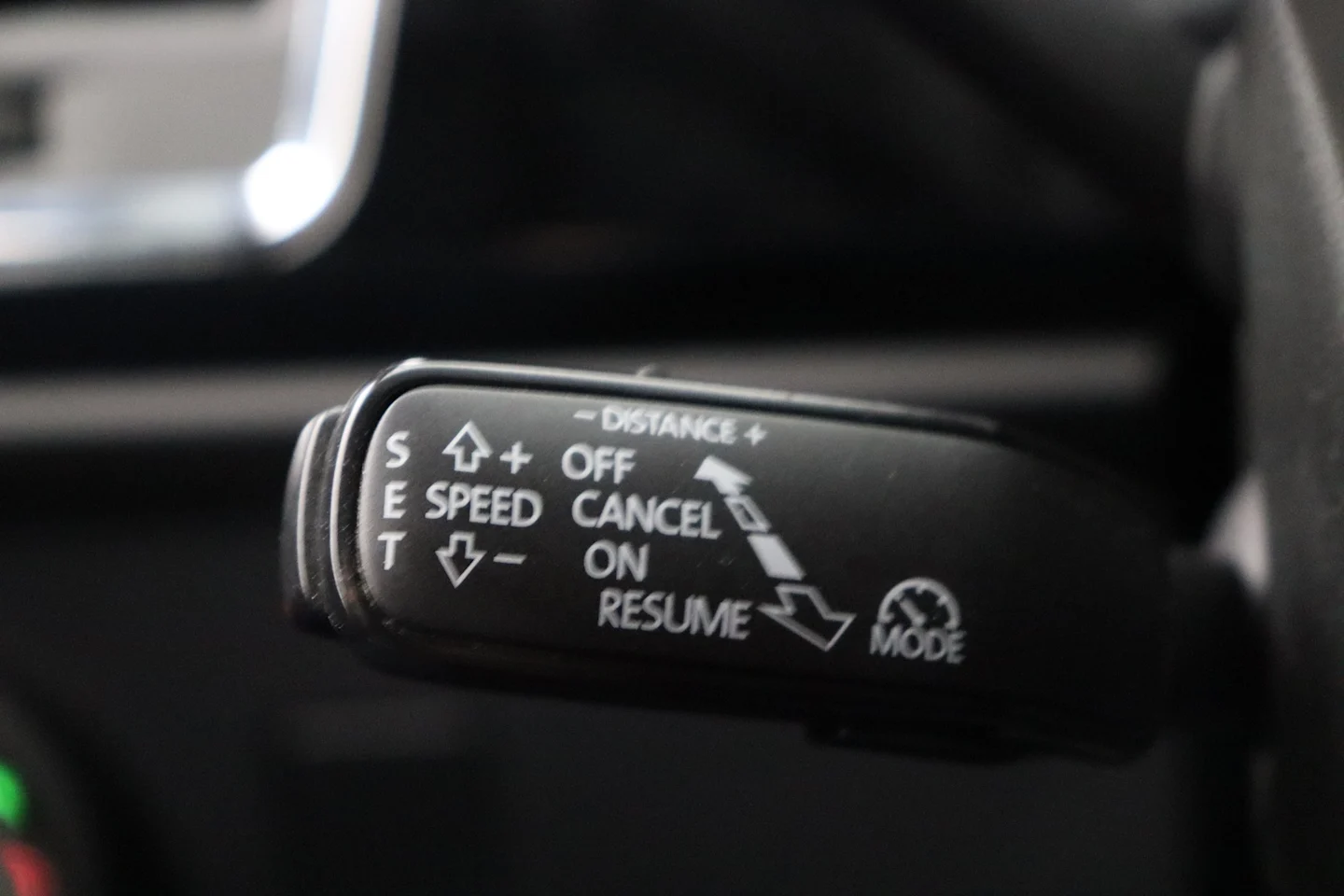 Car Image - 2b2TSoeHZ6GgCx4u3k4nSO