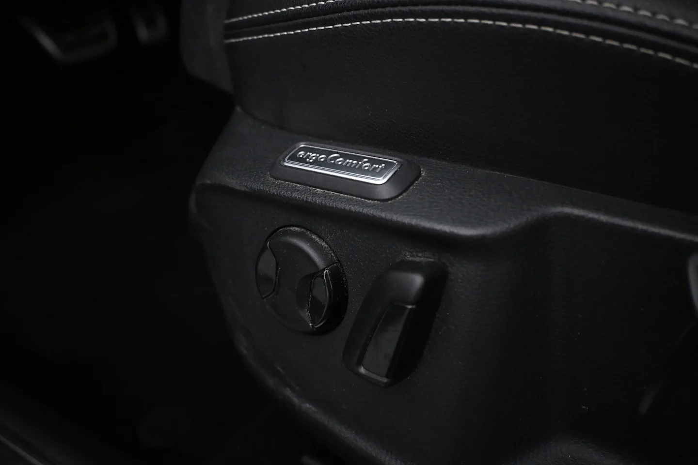 Car Image - 6z2dmXcwJ9YeGgDZWDyoEM