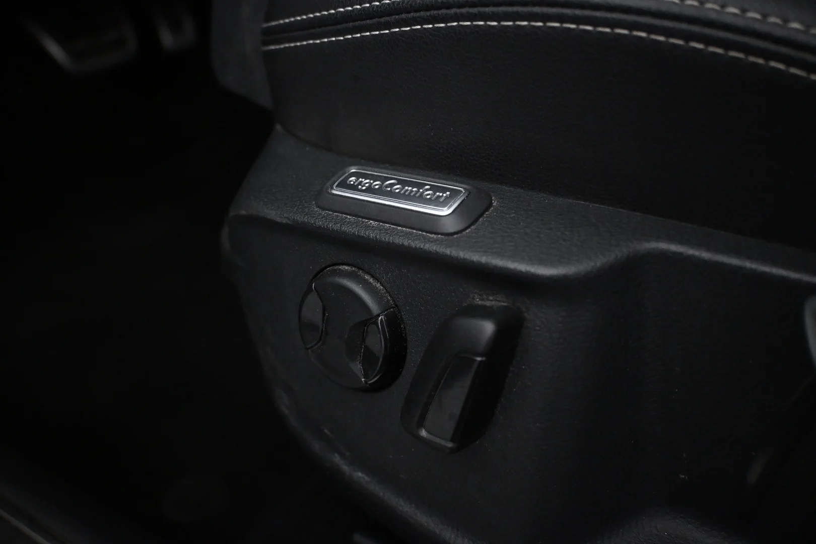 Car Image - 6z2dmXcwJ9YeGgDZWDyoEM