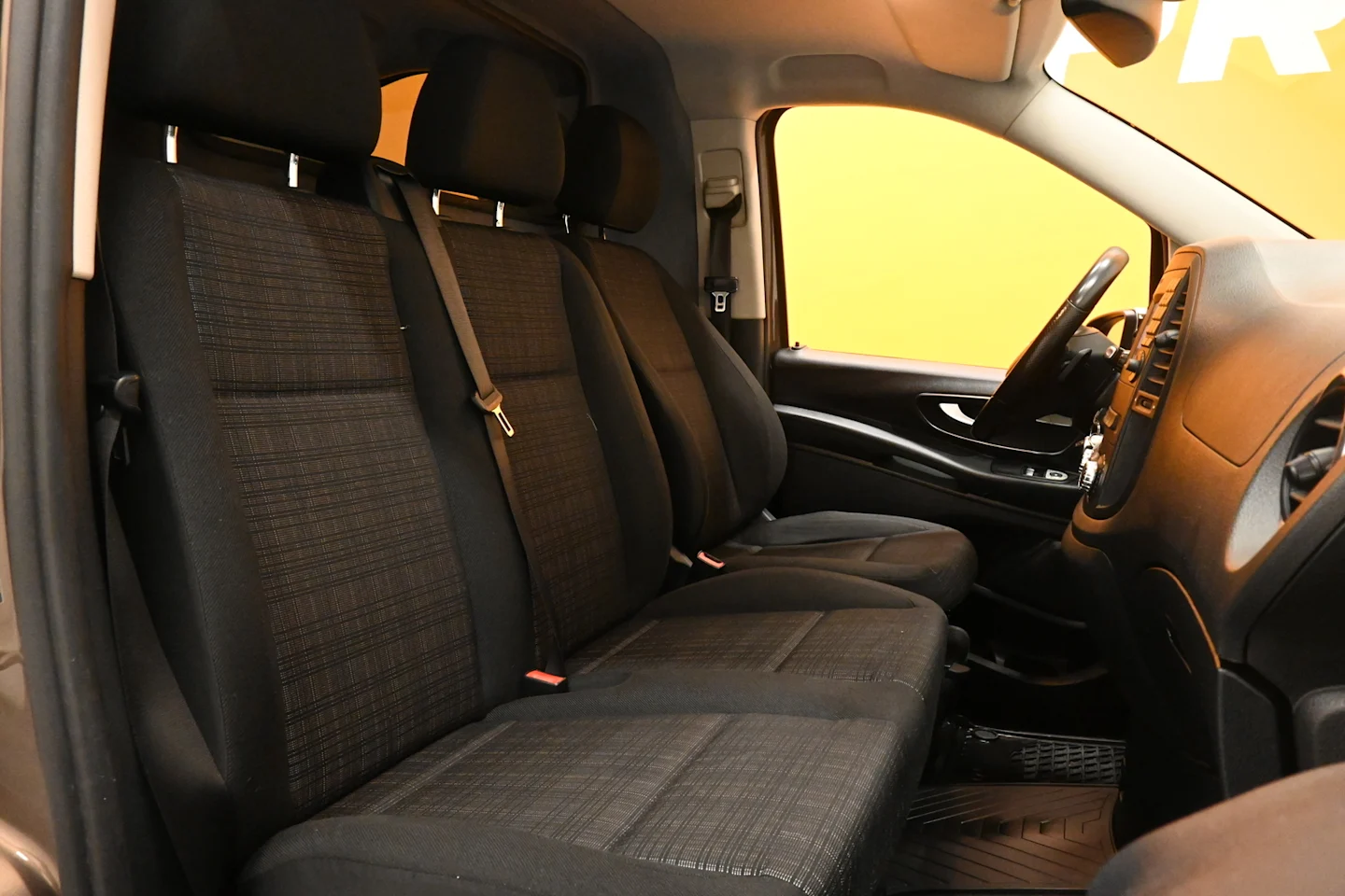 Car Image - 237KLGyLfifPmkbZaeP8lX