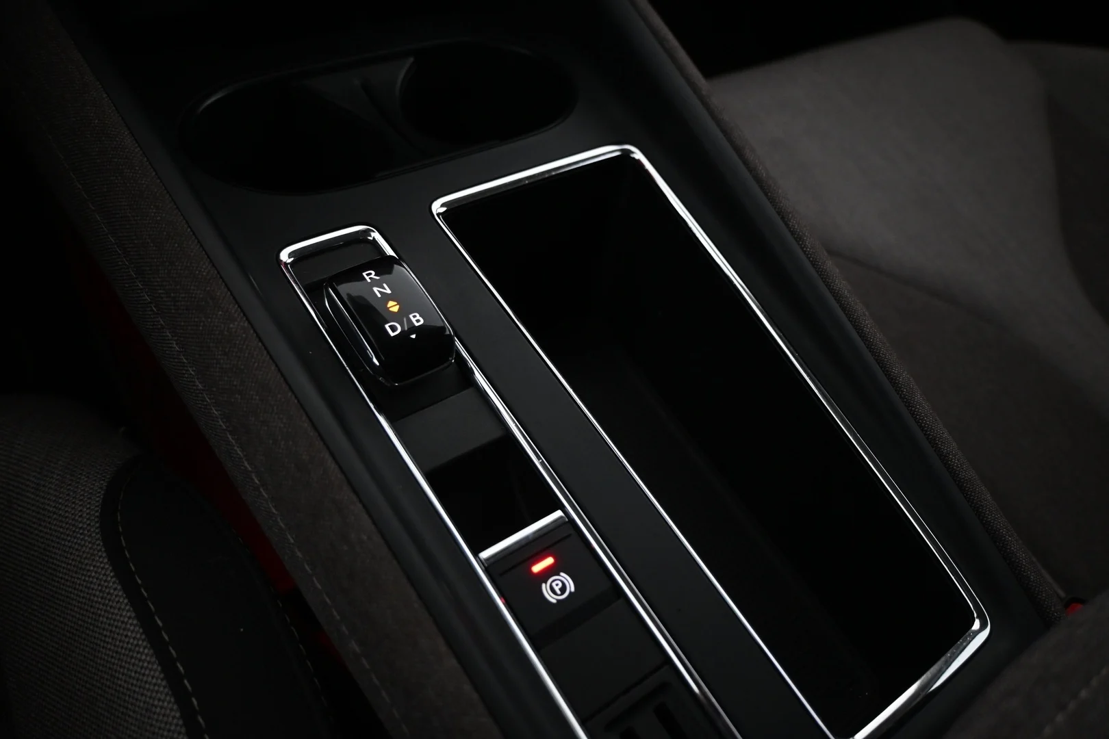 Car Image - dwx8iJTQErxSYMaHsg2vw