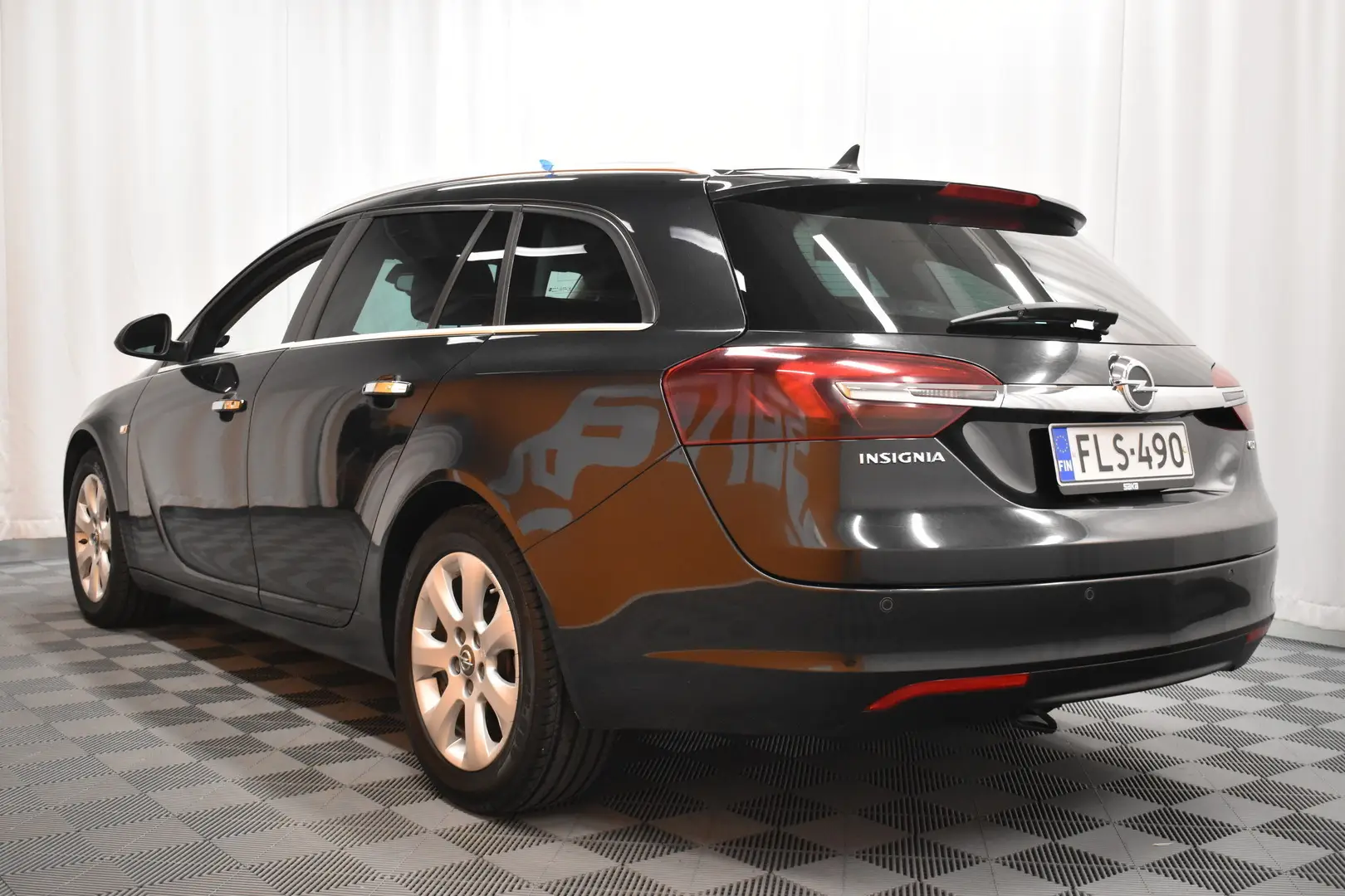 Car Image - 7o1KKKYmeDLLQl12h7Pcu8