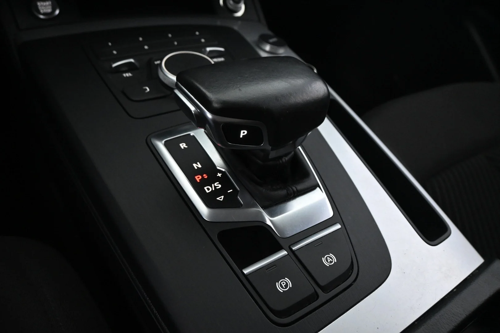 Car Image - 1HhBH5zsm4hK8rn1qUbIp9