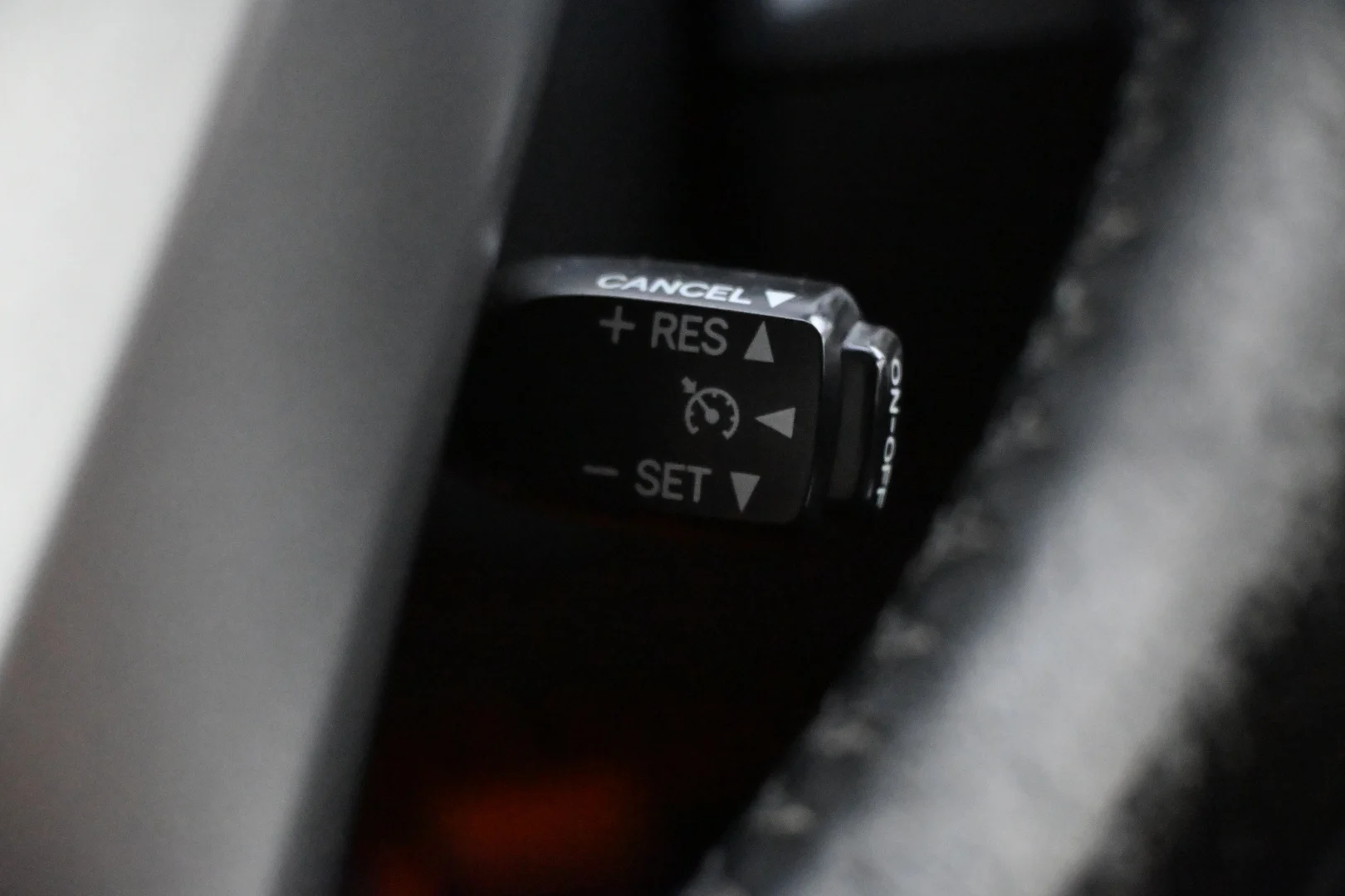 Car Image - 4SL38PnbUSf55xvwlkLkLm